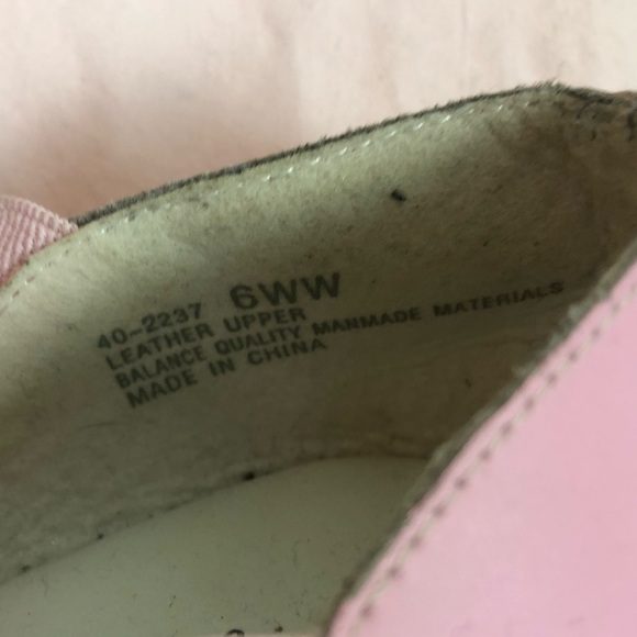 Easy Street Pastel Sandals - Picture 6 of 6